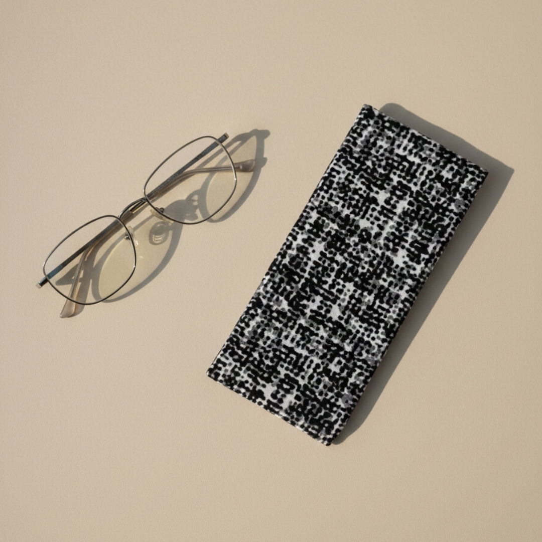 Black and White Eyeglass/Spectacle Case